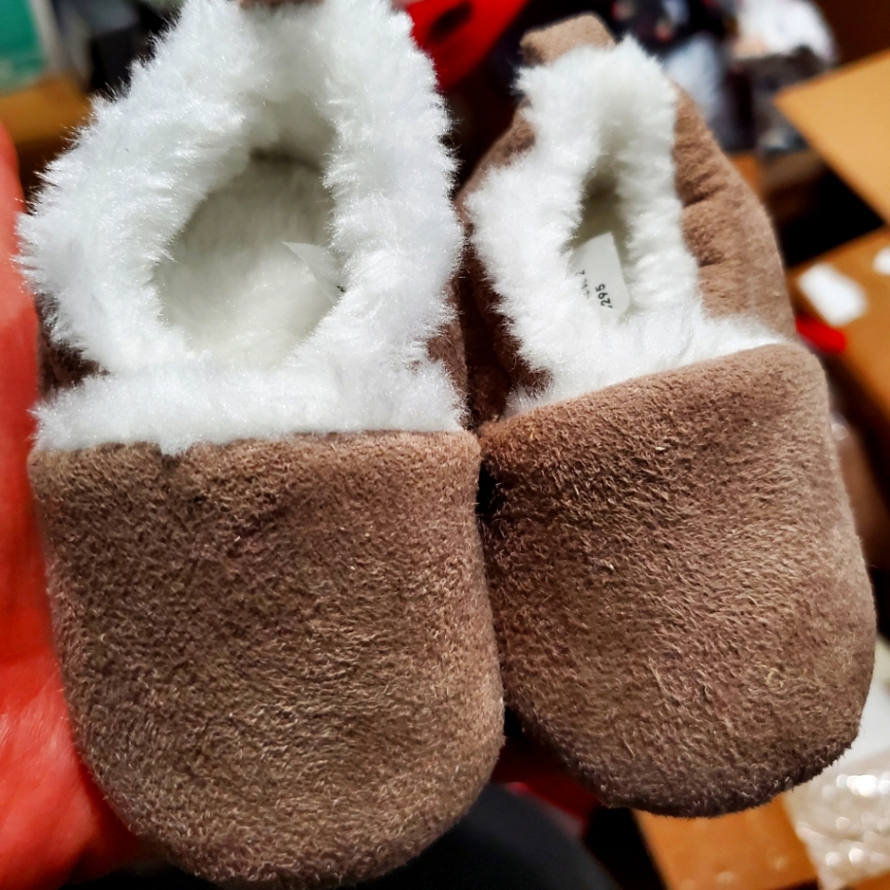 H&M baby booties New size 1.5